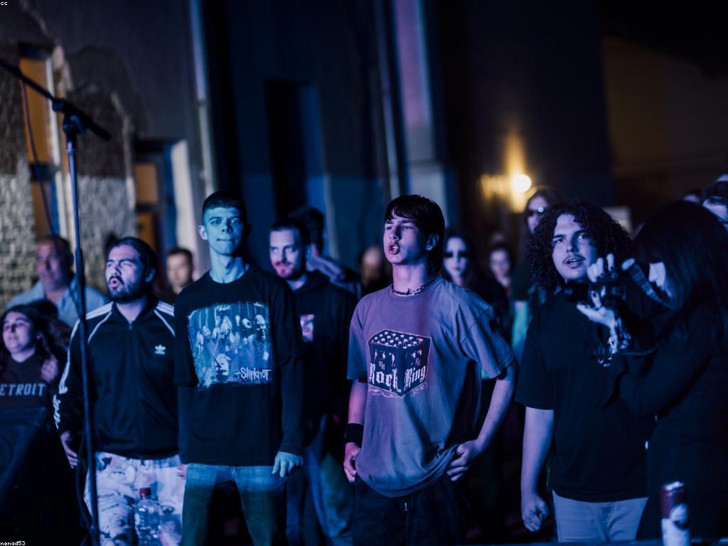 តួនាទីនៃសហគមន៍ក្នុងសង្គមទំនើប